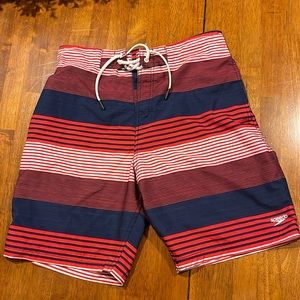 Men’s size medium speedo Boardshorts